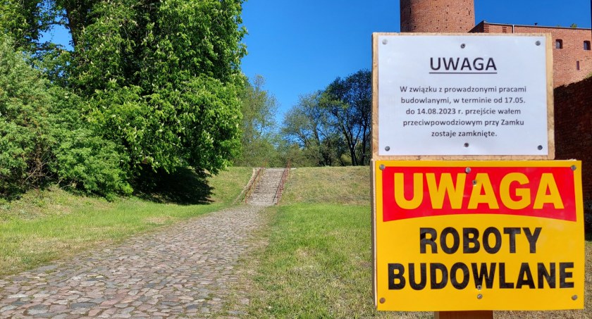 Uwaga! Przejście przy zamku zostanie zamknięte