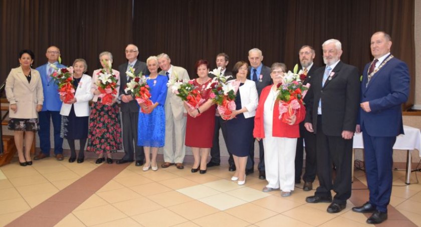 Uroczystość jubileuszy pożycia małżeńskiego w gminie Osie. Uhonorowano pary [ZDJĘCIA]