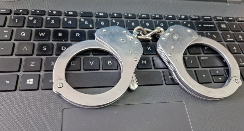 Zostali oszukani na portalach ogłoszeniowych. Policjanci ze Świecia apelują