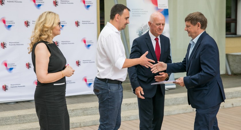 Ponad pół miliona złotych dla gminy Bukowiec. Informujemy o marszałkowskim dofinansowaniu na inwestycje