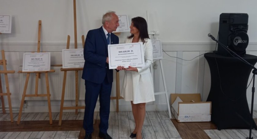 Remont zabytkowego spichlerza w Bąkowie. Otrzymano kolejne dofinansowanie