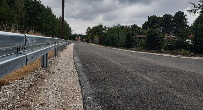 500 metrów nowej drogi. Zakończono budowę ul. Osiedle Leśne w Łążku