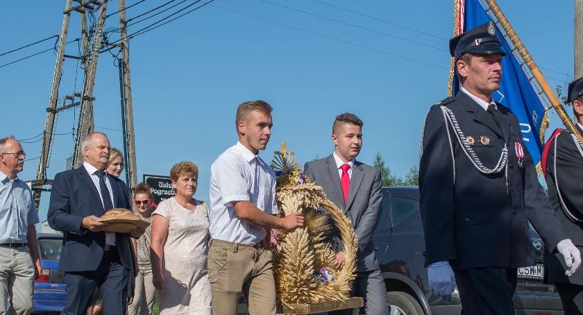 Dożynki i potańcówka w Lnianie. Przedstawiamy program wydarzenia