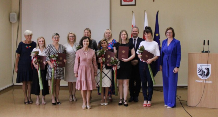 Awans zawodowy nauczycieli w 2023 roku. W starostwie odbyła się uroczystość