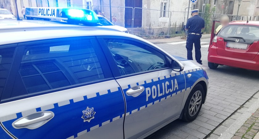 Kontrolowali zachowania kierowców wobec pieszych i rowerzystów. Posypały się mandaty