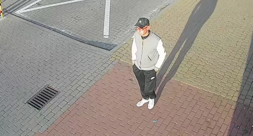Uszkodził opony w samochodzie. Policja publikuje nagranie [WIDEO]