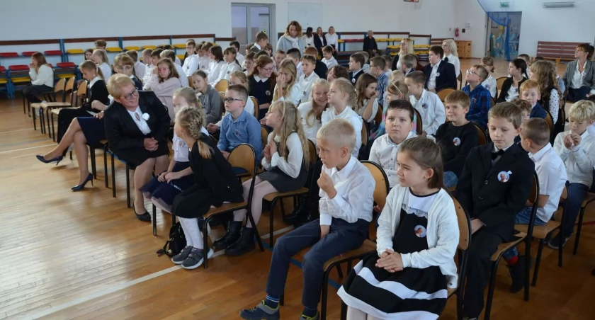 Jan Paweł II od 20 lat patronem SP w Wielkim Komorsku. Odbyły się uroczystości