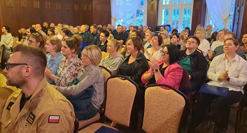 VI Konferencja Szkoleniowa za nami. Główny temat to uzależnienia młodzieży i przemoc domowa