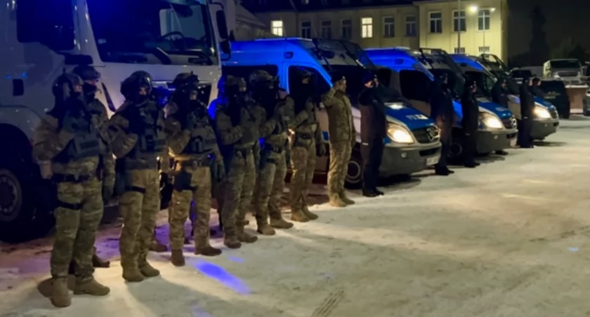 Hołd dla zmarłych policjantów. Uczczono pamięć funkcjonariuszy