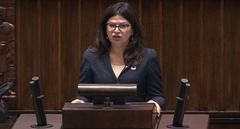 Iwona Karolewska zadebiutowała na sejmowej mównicy. O czym mówiła?