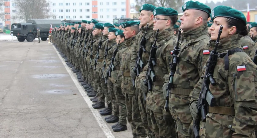 Kilkuset żołnierzy wypowiedziało słowa Roty. Rekordowa przysięga w Grupie [ZDJĘCIA]