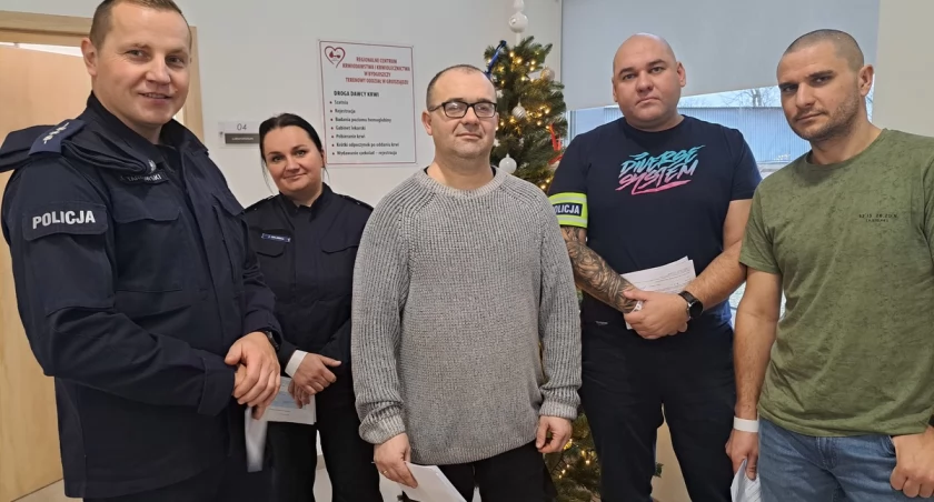 Policjanci ze Świecia odpowiedzieli na apel. Przekazali najcenniejszy dar – krew