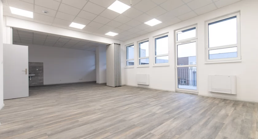 Budynek przy ul. Wyszyńskiego ukończony. Ma tu być nowoczesne centrum dla seniorów [ZDJĘCIA]