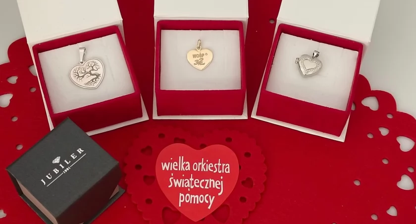 Na Finale WOŚP w Świeciu będzie można znowu wylicytować serduszka. Tak wyglądają [ZDJĘCIA]