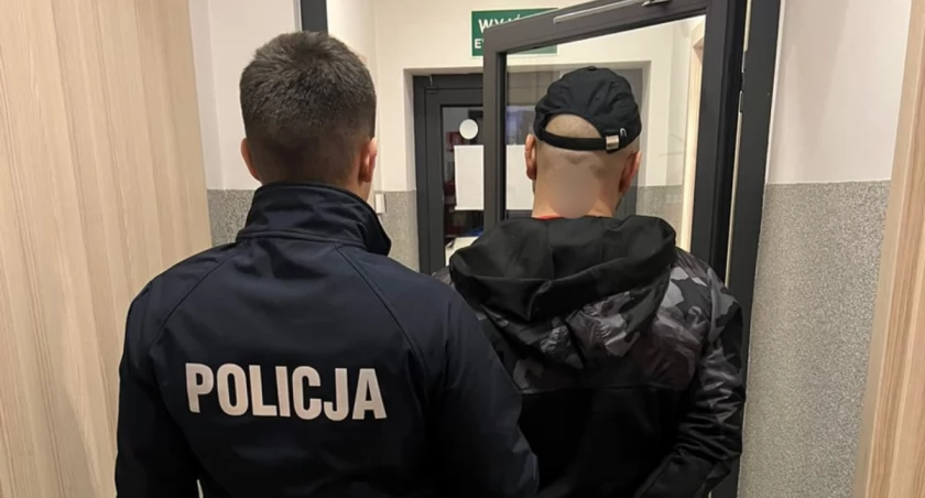 41-latek unikał więzienia. Miał wyrok za nielegalne posiadanie amunicji i narkotyków 