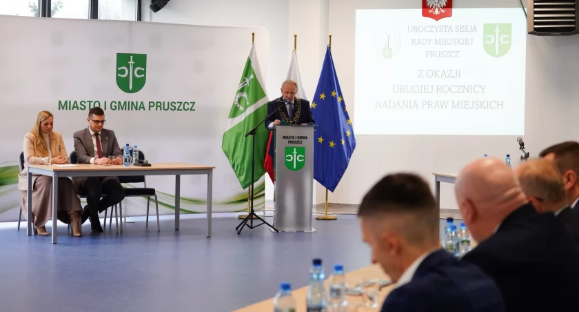 Pruszcz od dwóch lat miastem. - Jesteśmy silną jednostką – podkreśla burmistrz