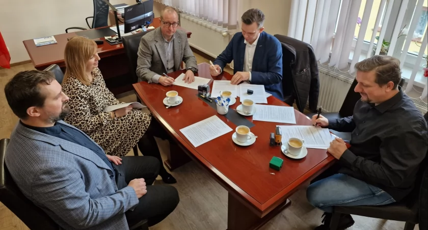 Będzie nowa droga w gminie Jeżewo. Podpisano już umowę