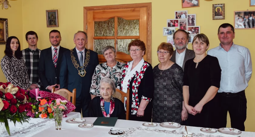 Wyjątkowe urodziny pani Zofii. Jubilatka skończyła 100 lat