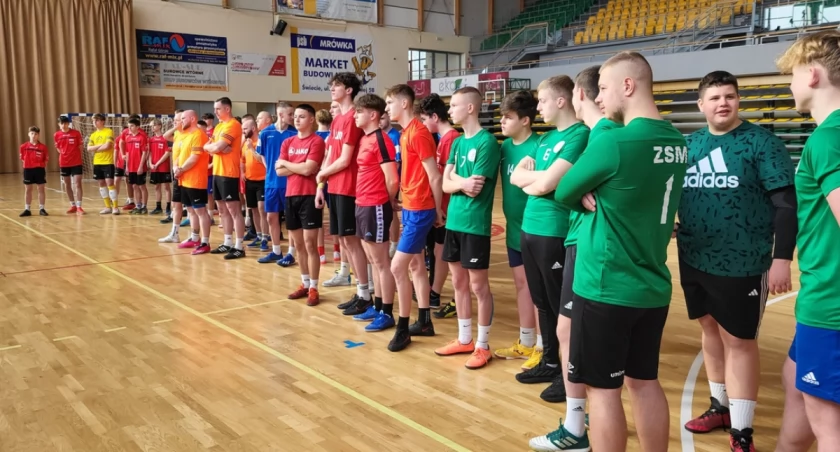 II Turniej Piłki Halowej o Puchar Komendanta Powiatowego Policji. ZSP w Świeciu najlepszy