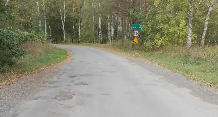 Droga Mniszek-Grupa do rozbudowy. Rozstrzygnięto przetarg
