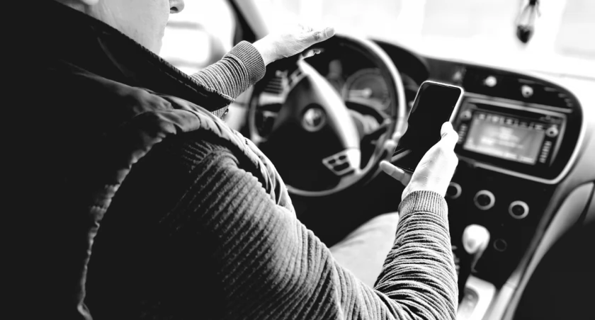 Akcja policjantów ze Świecia. Pod lupę wzięto kierowców korzystających z telefonów