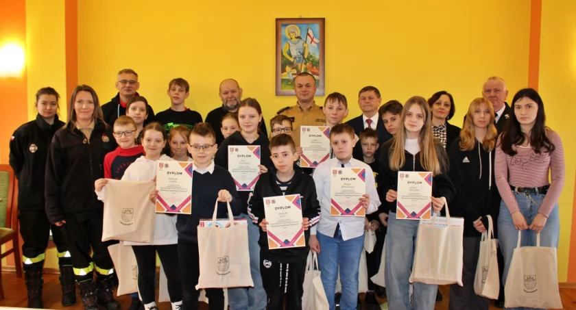 W gminie Bukowiec wyłoniono uczniów, którzy najwięcej wiedzą o pożarnictwie