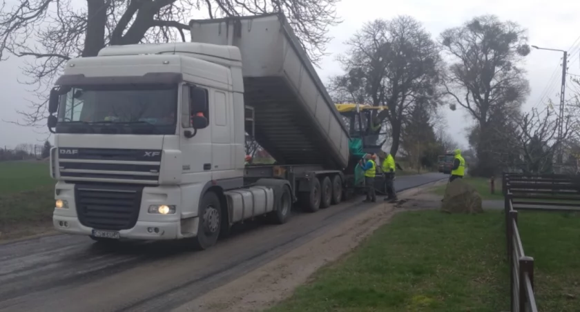 W gm. Warlubie budują nową drogę. Koszt to 821 tys. zł.