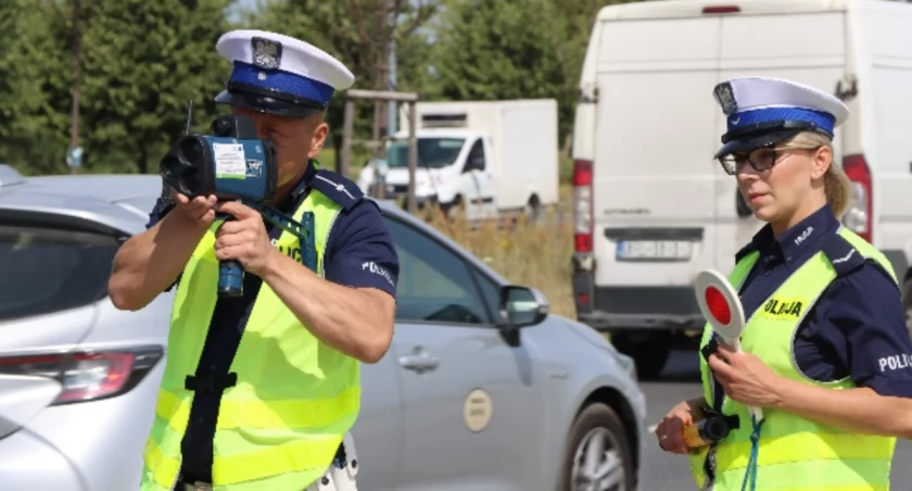 Wzmożone kontrole policji na drogach. Prowadzona jest akcja