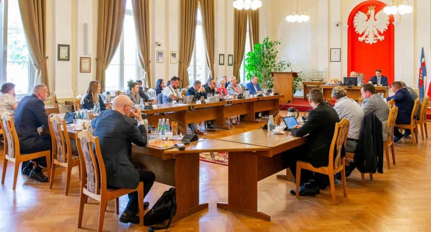 II sesja Rady Miejskiej w Świeciu. Wybrano składy komisji 