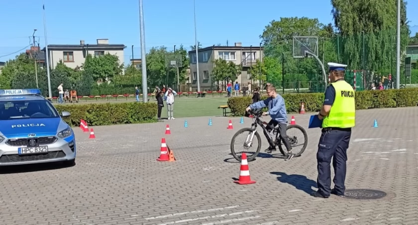 Zdawali na kartę rowerową. Do egzaminu przystąpiło 55 młodych cyklistów 