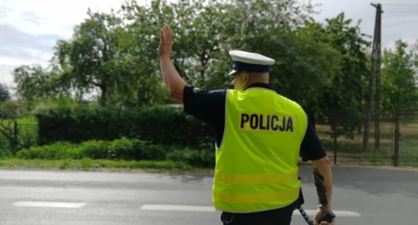 Działania policji na drogach powiatu. Podano statystyki