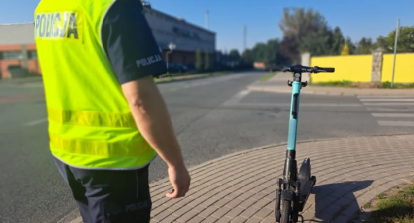 10-latek na hulajnodze wpadł pod samochód. Sprawa swój finał będzie miała w sądzie rodzinnym 