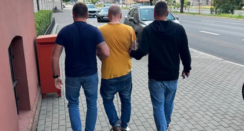 Seria włamań do aptek w regionie. Do sprawy zatrzymano 48-latka 