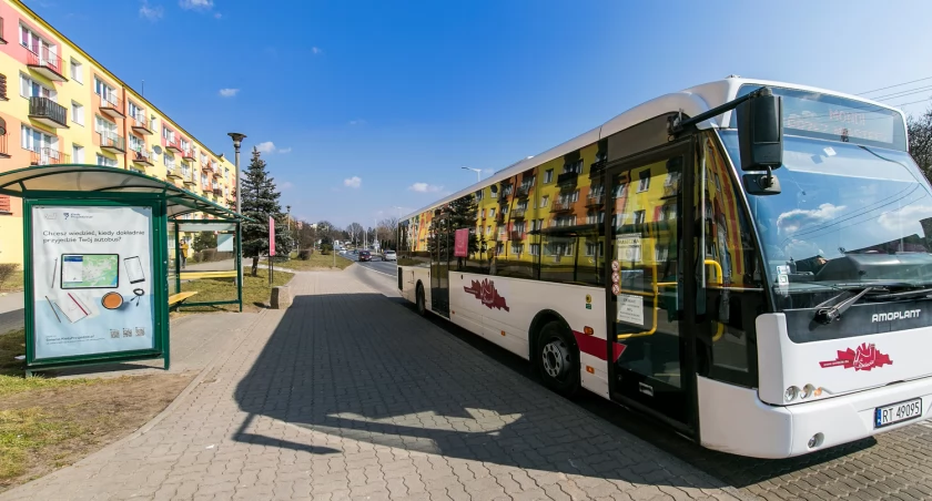 Uruchomione zostaną linie sezonowe. Będzie też obniżka cen biletów miesięcznych