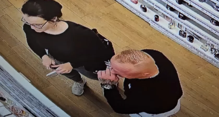 Rozpoznajesz te osoby? Sprawa dotyczy kradzieży w Świeciu [ZDJĘCIA, WIDEO]