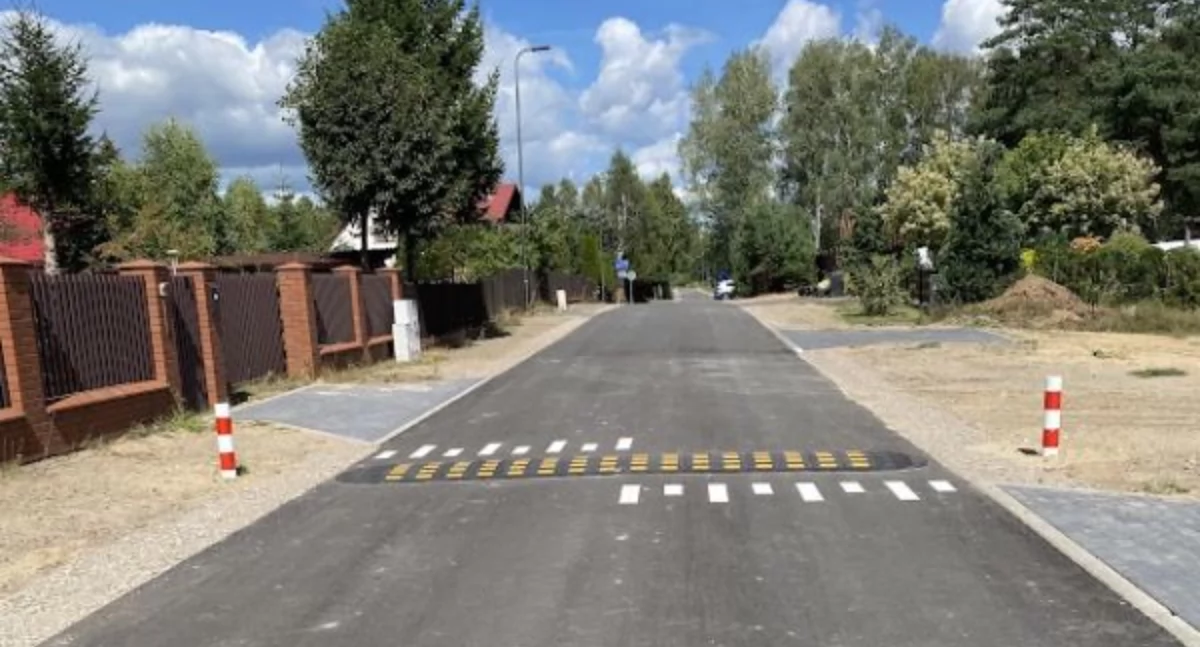 Ulica Akacjowa w Tleniu ma nową nawierzchnię. Jest też energooszczędne oświetlenie 