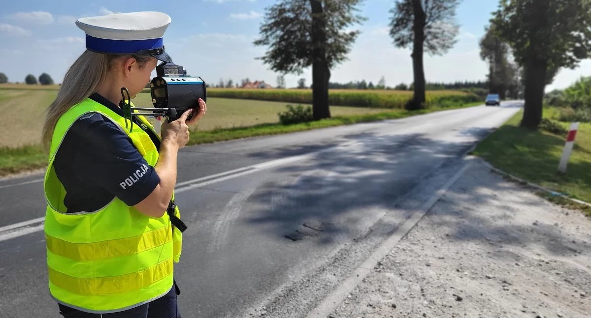 Policyjna akcja na drogach pow. świeckiego. Były mandaty i zatrzymania uprawnień 