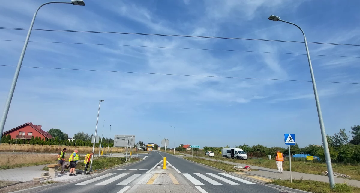 Doświetlają przejścia dla pieszych. Ma być bezpieczniej