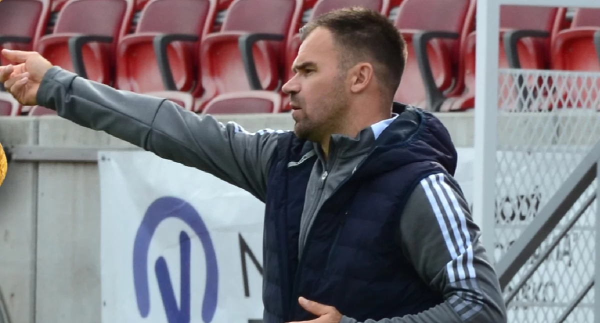 Tomasz Rogóż nie jest już trenerem Pomorzanina Serock. Złożył rezygnację