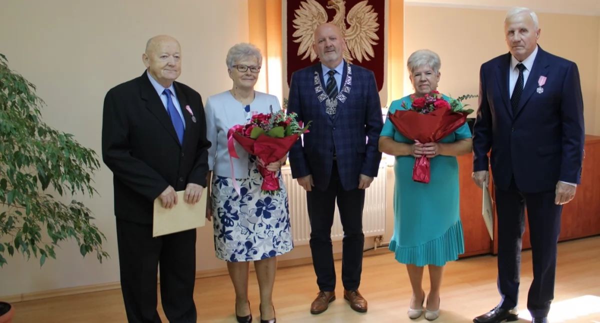 Złote Gody. Jubileusz 50-lecia pożycia małżeńskiego par z gminy Drzycim 