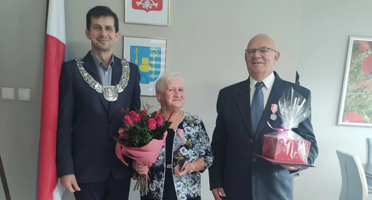 Przeżyli w związku małżeńskim 50 lat. Irena i Witold Żuchowscy otrzymali medale