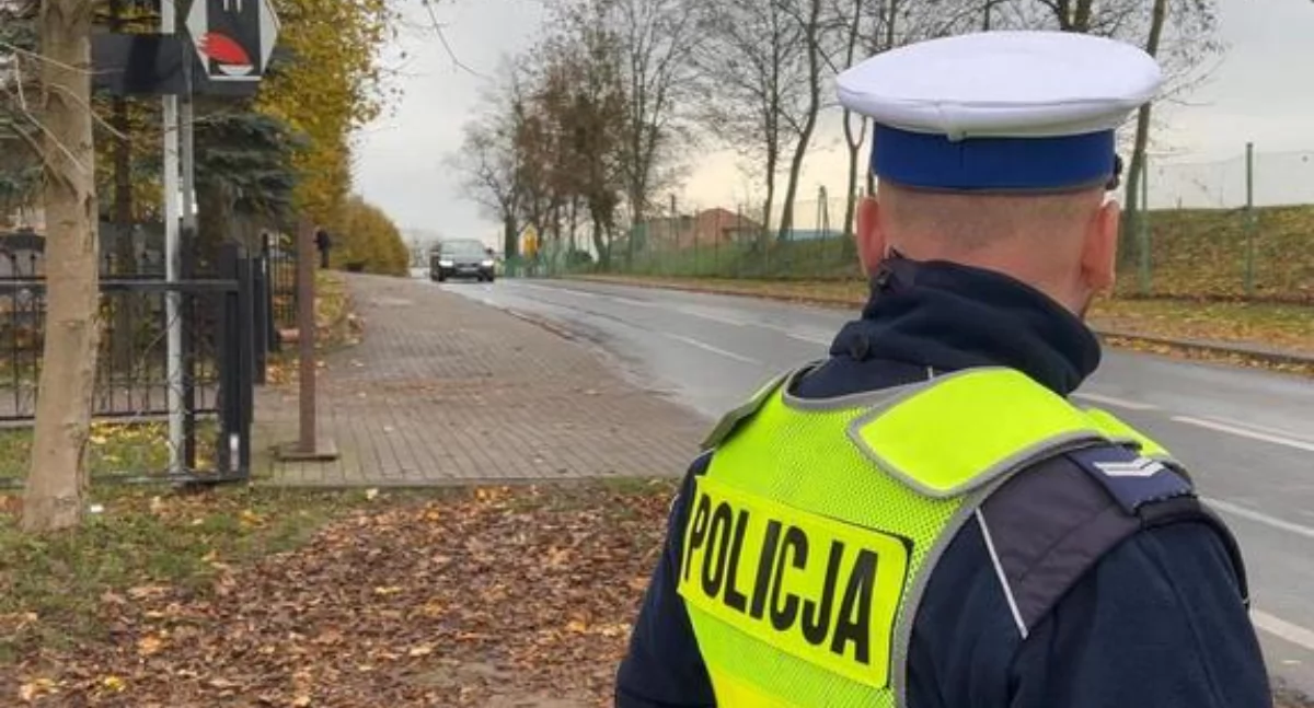 Policjanci patrolują okolice cmentarzy. Do kiedy potrwa akcja?