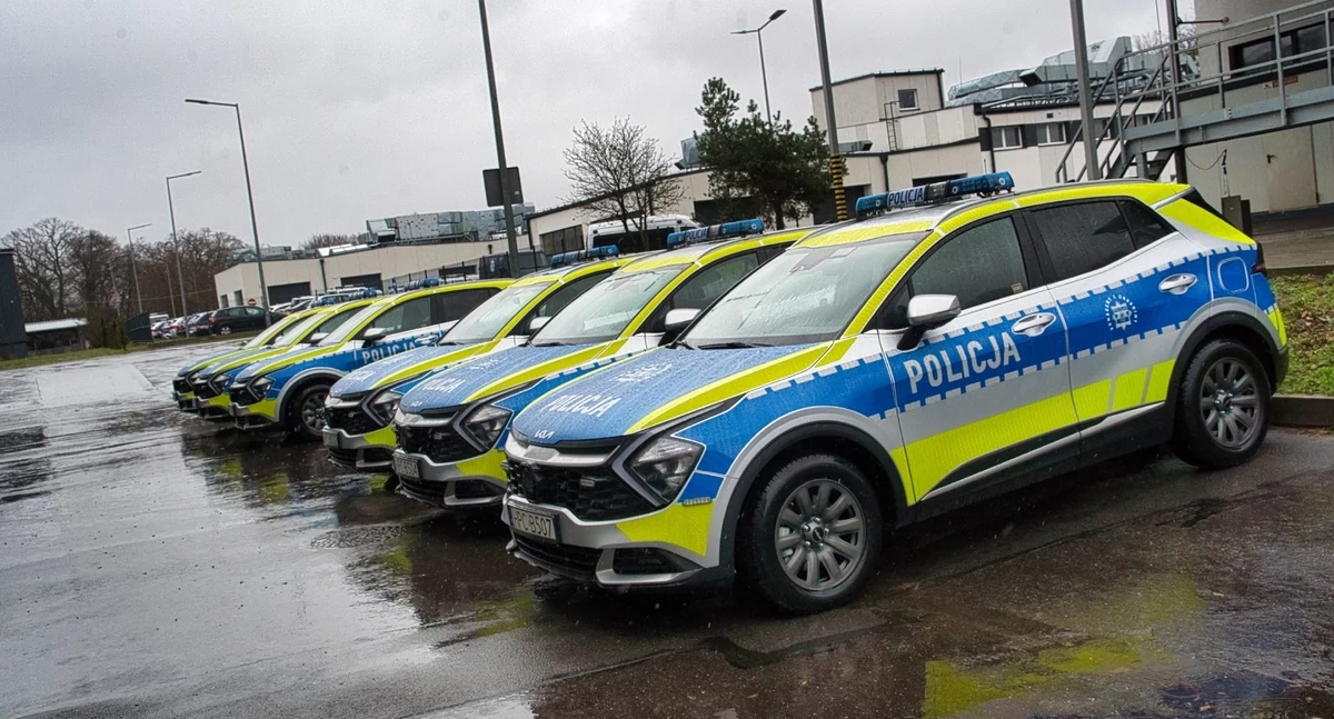 Nowe radiowozy dla policjantów. Niektóre będą jeździć po drogach powiatu świeckiego