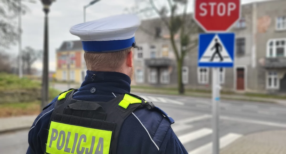 Policjanci ze Świecia apelują. Znak STOP obowiązuje wszystkich uczestników ruchu drogowego! 