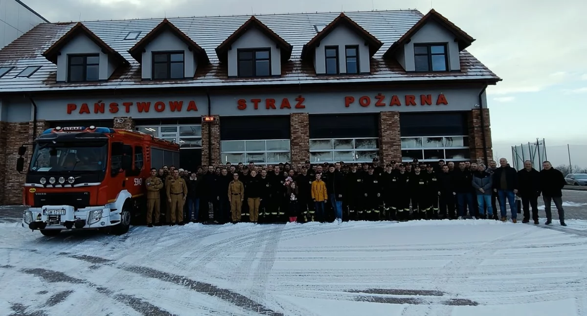 St. ogn. Przemysław Linder przeszedł na emeryturę. Tak pożegnali go strażacy [ZDJĘCIA]