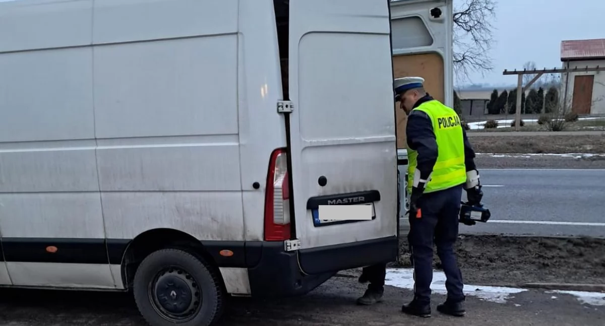 Pojazdy ciężarowe, autobusy i busy pod lupą. Akcja służb w całym województwie