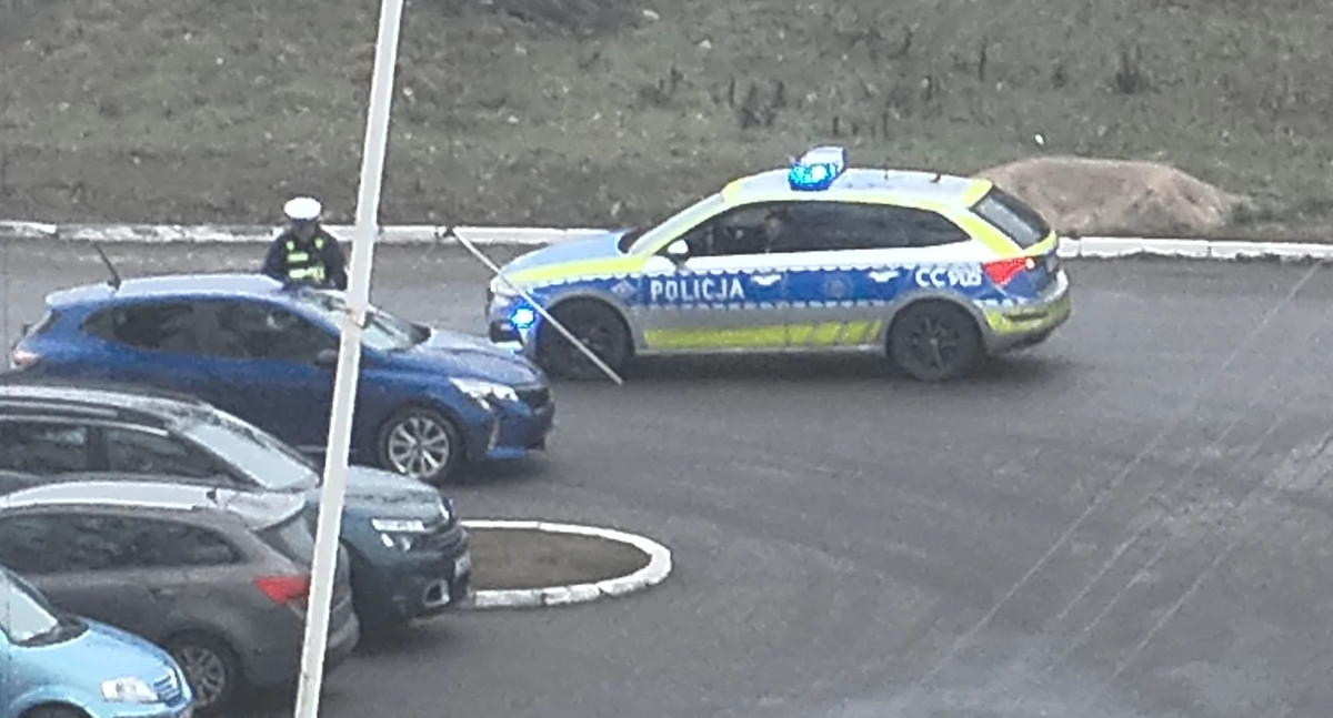 Policyjny dron latał nad drogą wojewódzką. Posypały się mandaty [WIDEO]