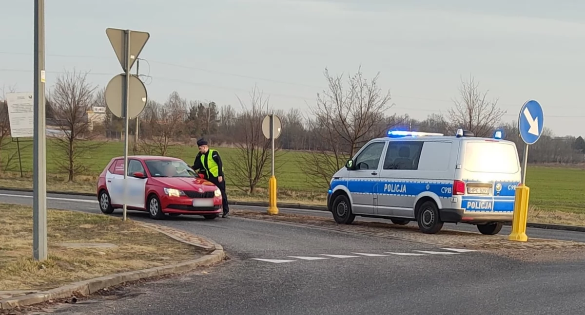 2 tys. 900 osób dmuchało w alkomat. Wpadł rowerzysta