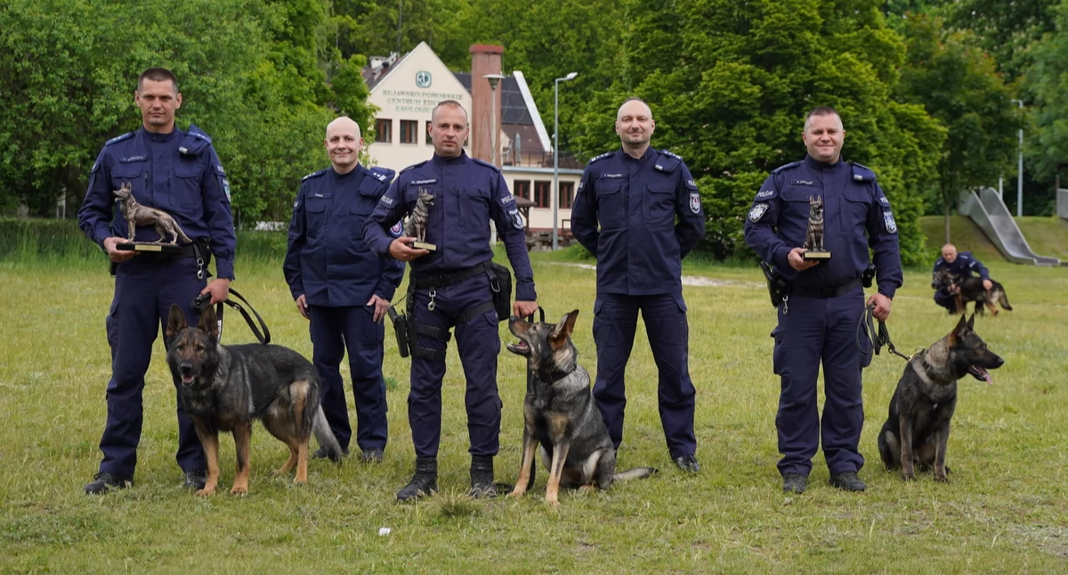 Policjanci stanęli do rywalizacji. Trzecie miejsce zajął asp. Damian Trochowski z psem TURIA, którzy służą w KPP w Świeciu