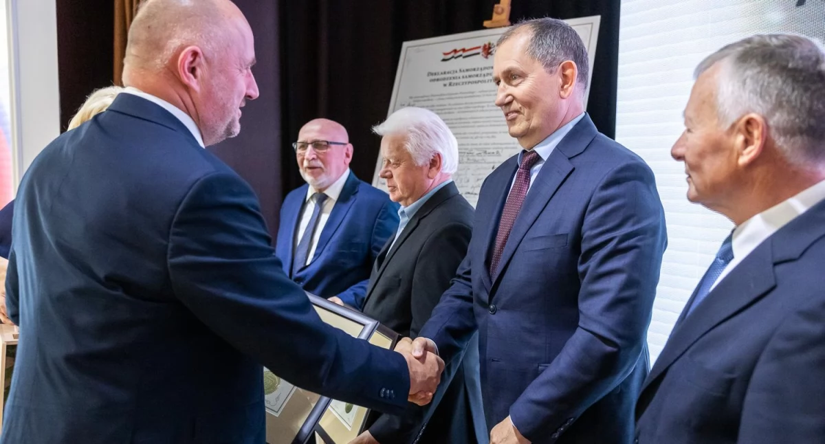 Samorządowcy z naszego regionu docenieni. Przez wiele lat pracują na rzecz lokalnej społeczności